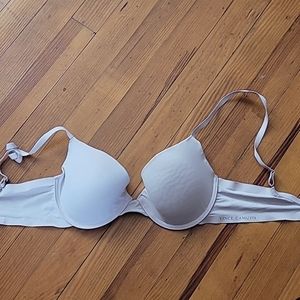 Vince Camuto Bra